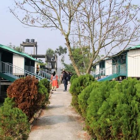 Banani Resort By Wb Inn Gosāba Екстериор снимка