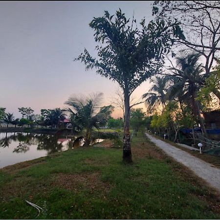 Banani Resort By Wb Inn Gosāba Екстериор снимка